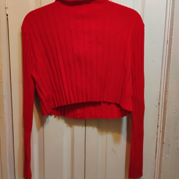 Red Ribbed Zip-Up Cardigan - Picture 6 of 9